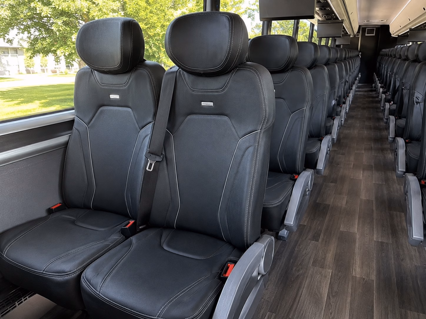 omaha bus rental service area