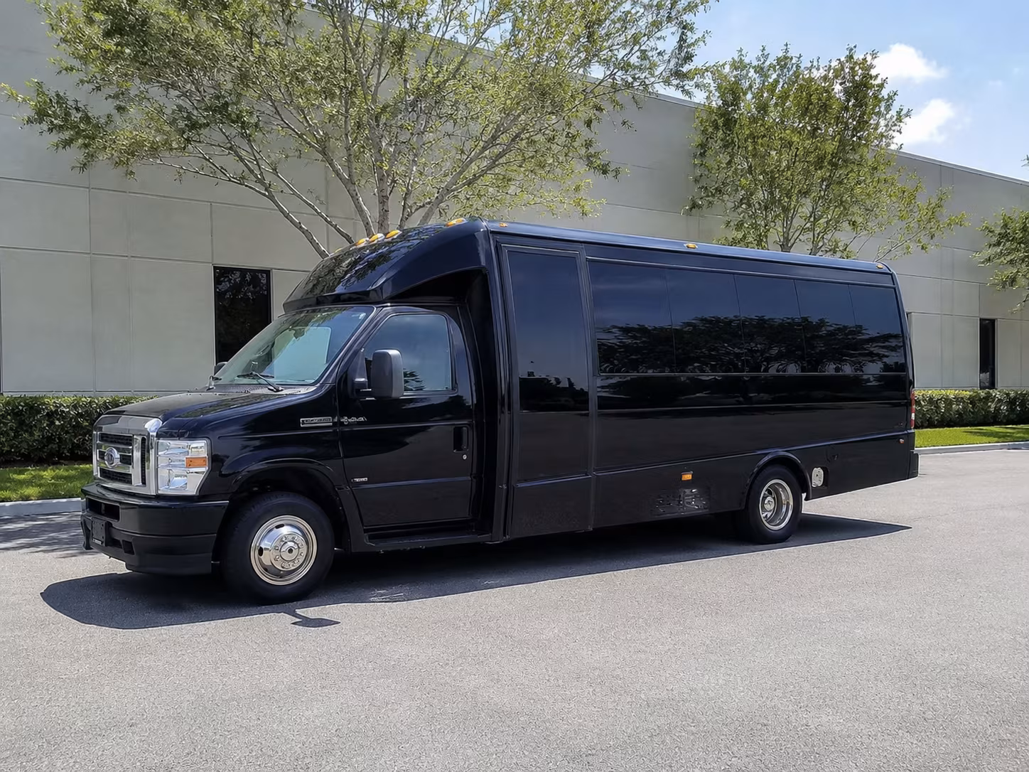 wine event transportation from omaha to soaring wings vineyard